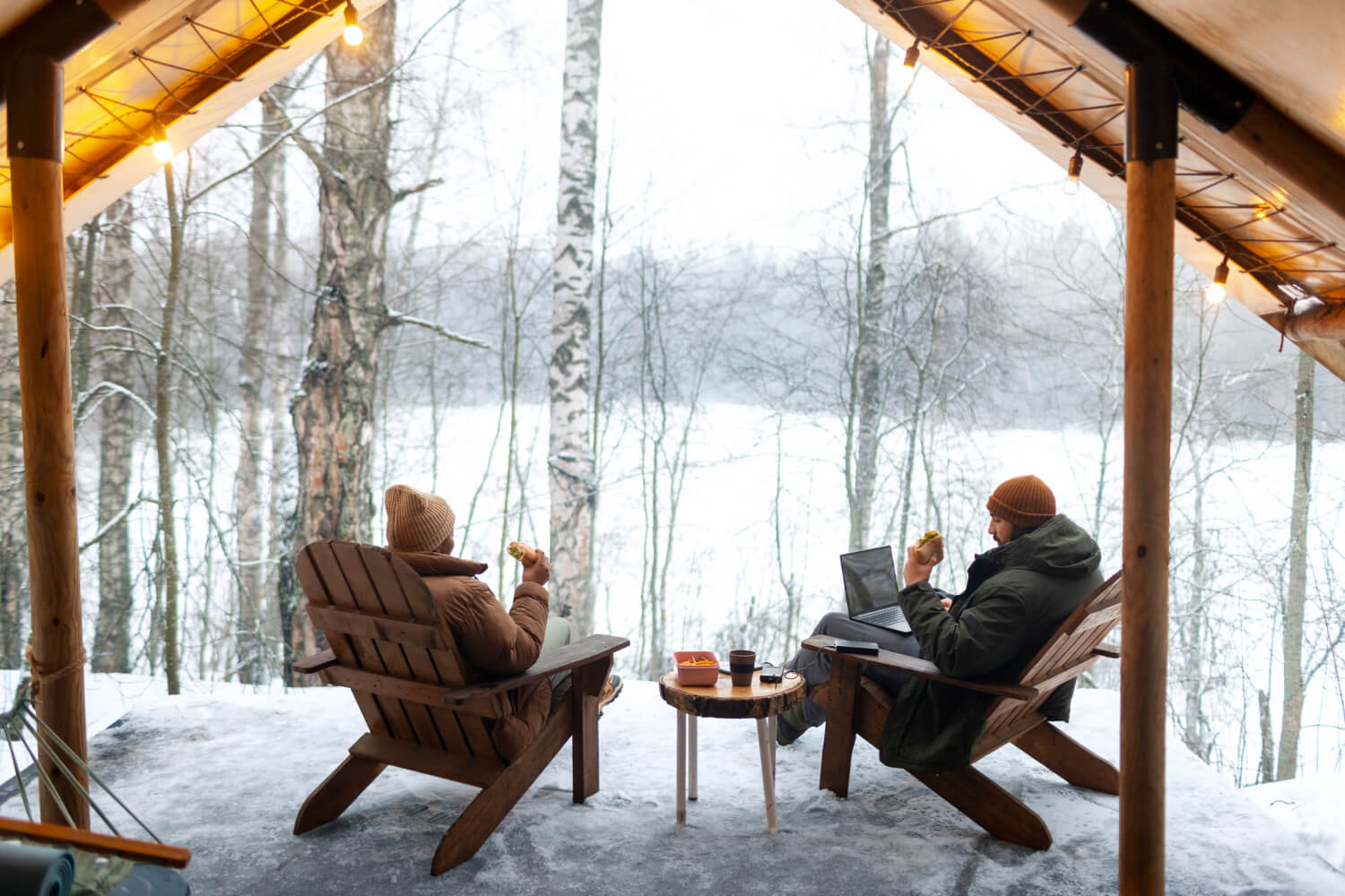 Rustic lodges digital detox